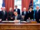 Obama_signs_New_START