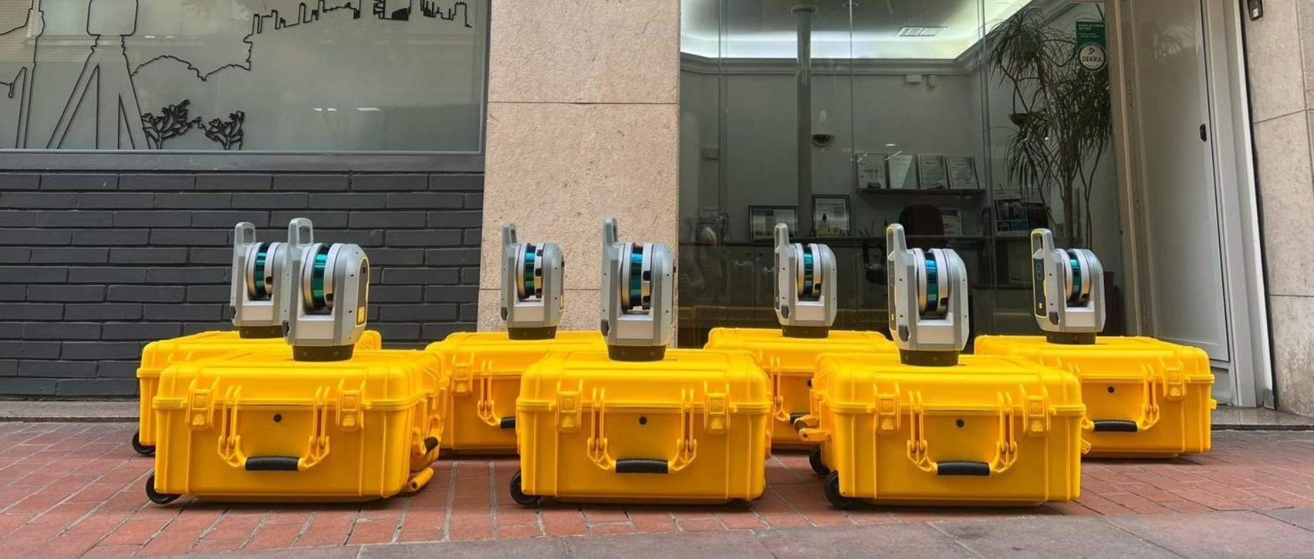 Trimble X9